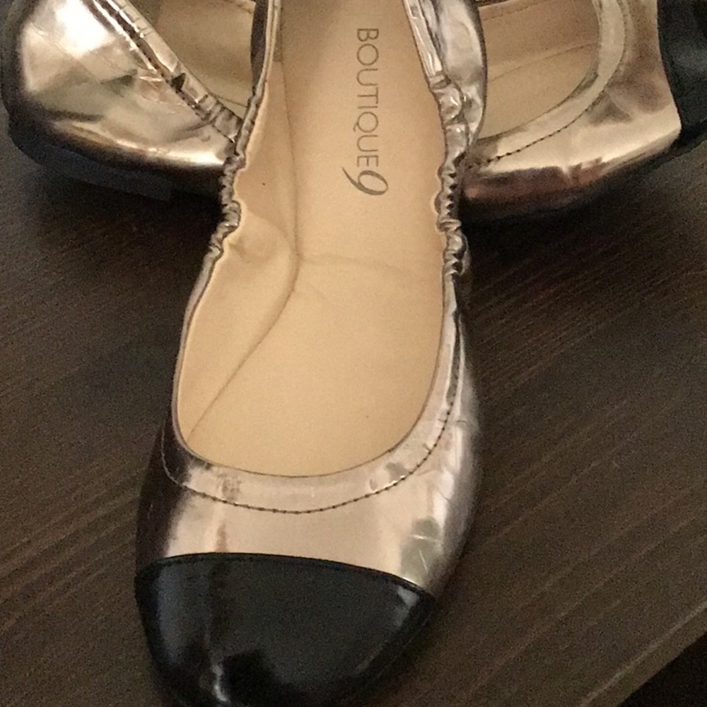 Boutique 9 ballet flat bronze and black patent